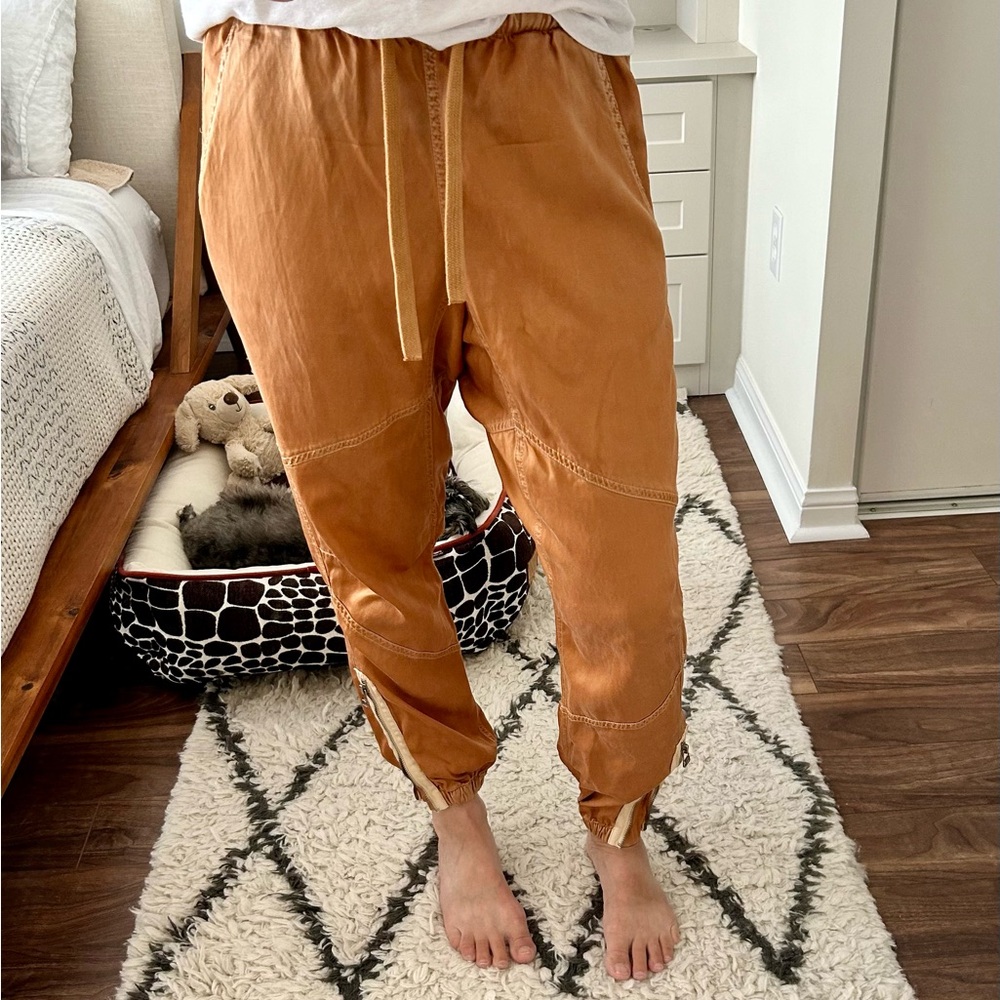 Freecity Satin/Glass Parachute Pant